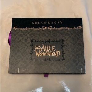 Alive in Wonderland Urban Decay Eyeshadow
